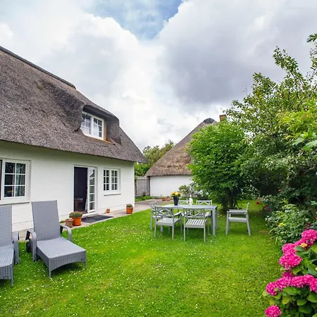 Apartment Haus Am Leuchtturm ,,austernfischer Haus 